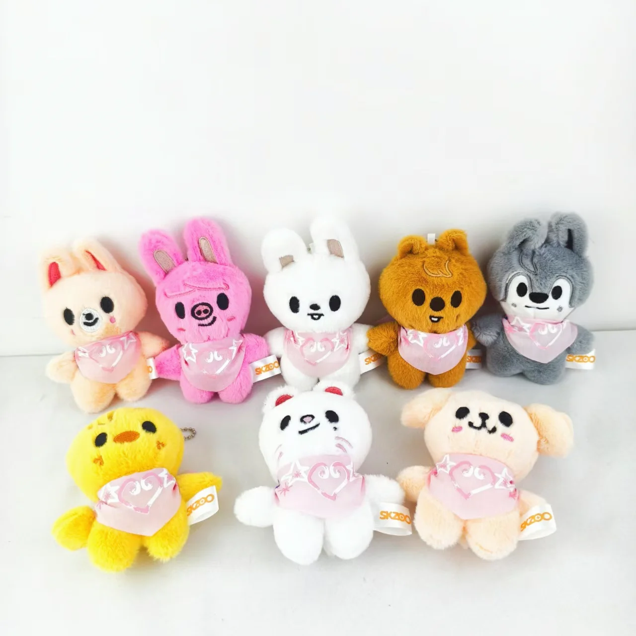 

Stray Kids Plush Keychain SKZOO Plush Toy Water Scarf Bean Eyes Li Longfu Keychain Pendant Children's Birthday Gift