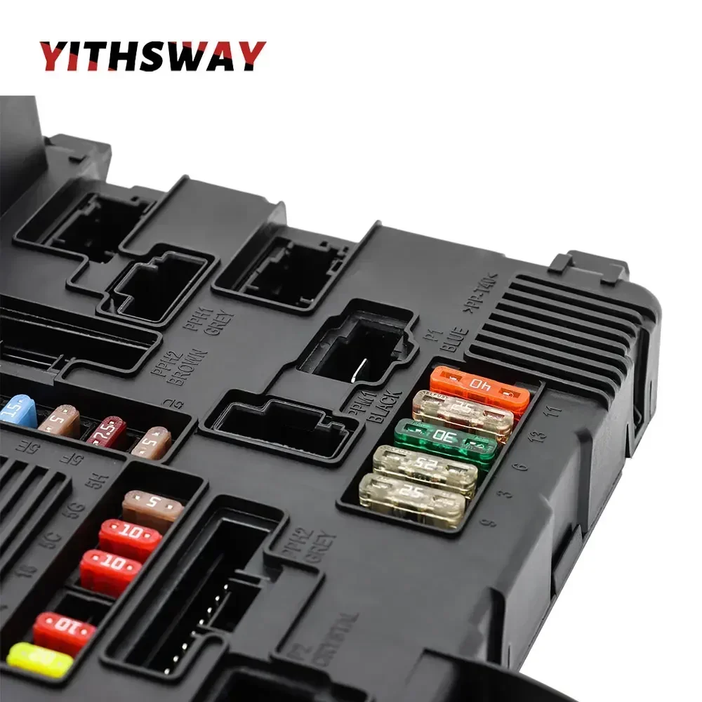 8200306033 Automatic Engine Fuse Box Module Control Assembly Relay for Renault Megane 2 Scenic 2002 2003 2004 2005 2006 82003060