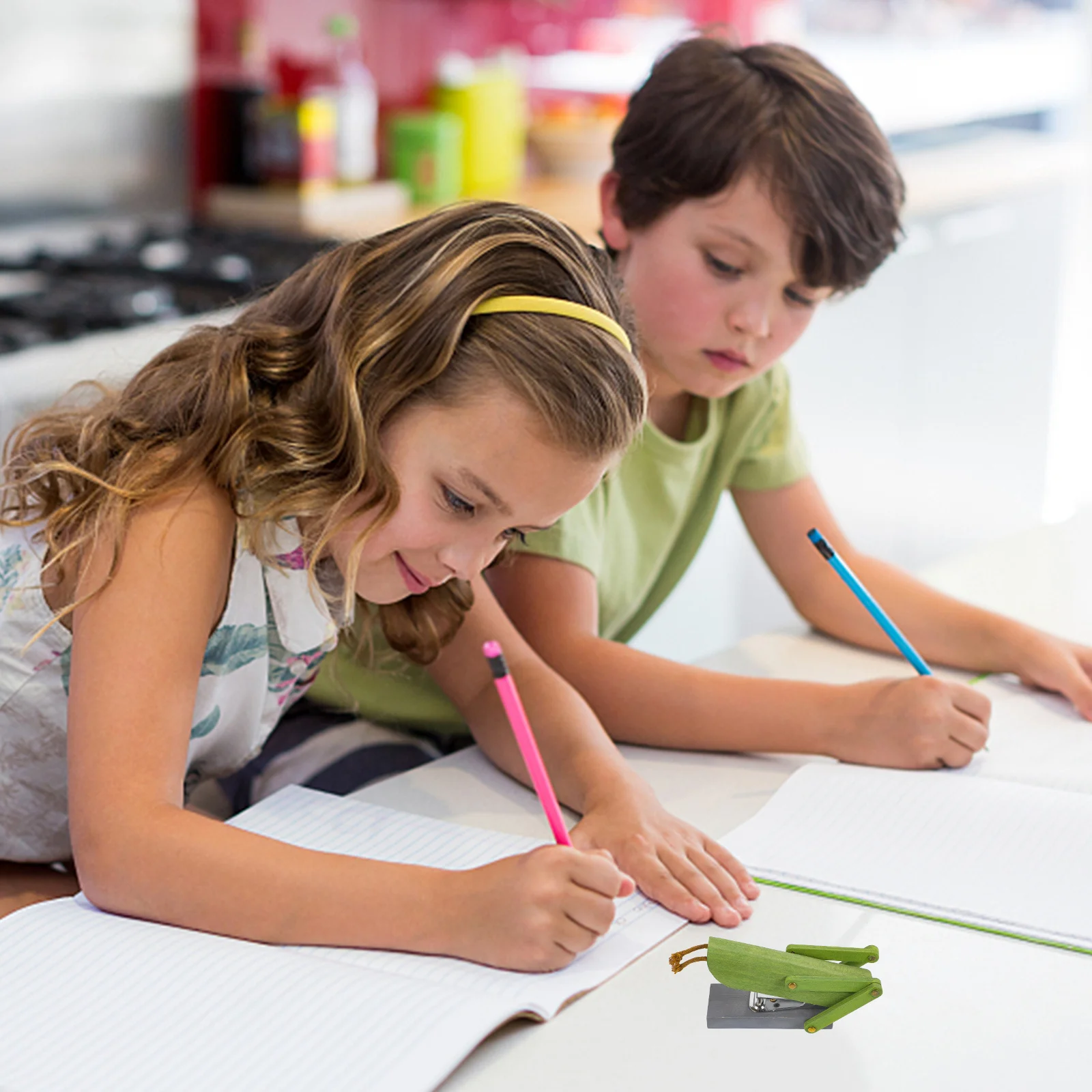 دباسة خشبية على شكل حيوانات دباسة كرتونية صغيرة لديكور مكتب المدرسة أداة تدبيس ورقية قابلة لإعادة الاستخدام أدوات مكتبية محمولة #2