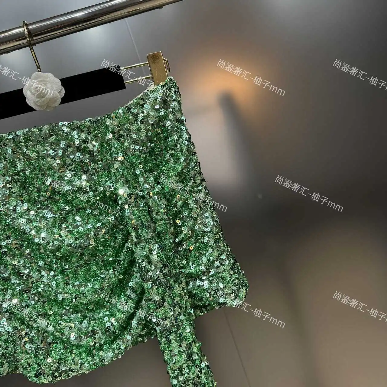 Sexy Green Sequined Short Hip Skirt Woman 2024 Summer New Club Irregular High Waisted Ribbon Pleated Slim Mini Skirts for Women