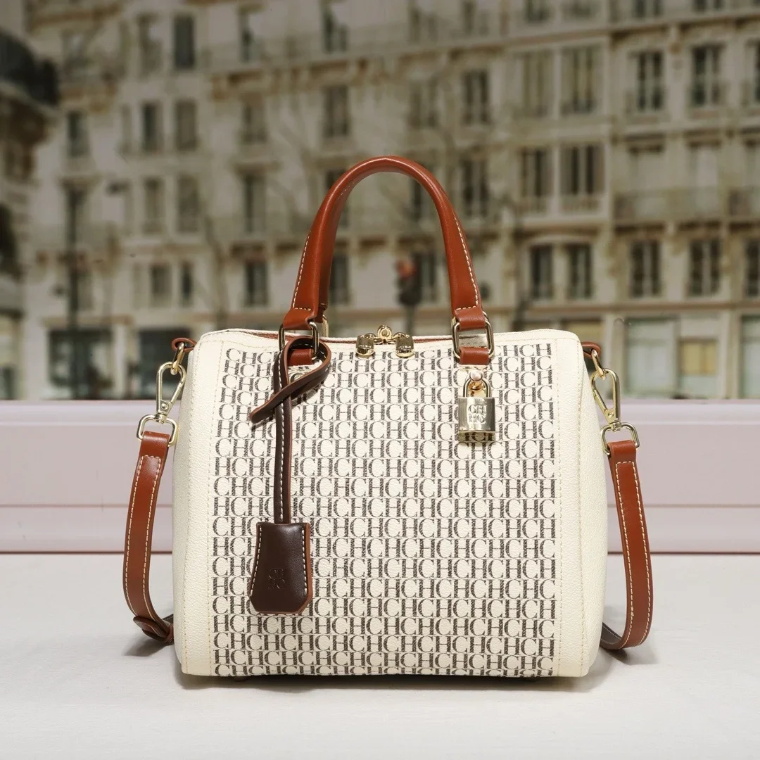 

Solid Color Simple Vintage Crossbody Bag For Women Fashionable Trendy Design Letter Logo Luxury Tote Elegant Leather Show