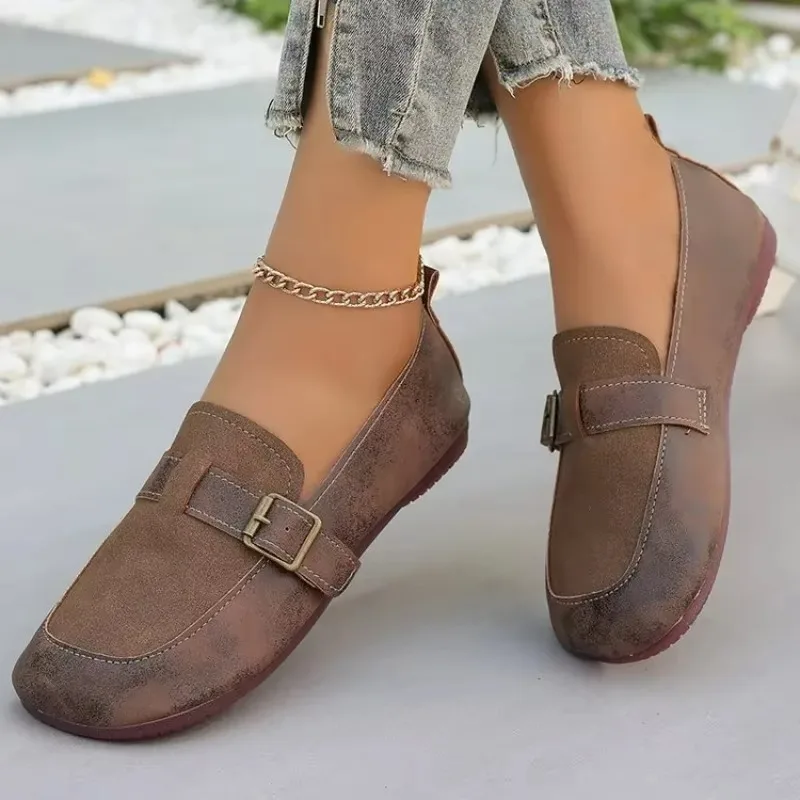 Women Round Toe Vintage Distressed Loafers Comfort Insole Flexible Anti-Slip Rubber Sole Retro Daily Walking Footwear