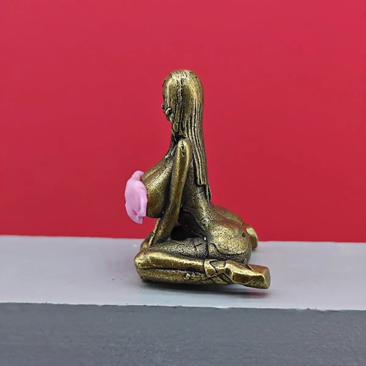 Brass Kneeling Pose Anime Girl Figure Housekeeping Style Model Desktop Ornament Collection Decor