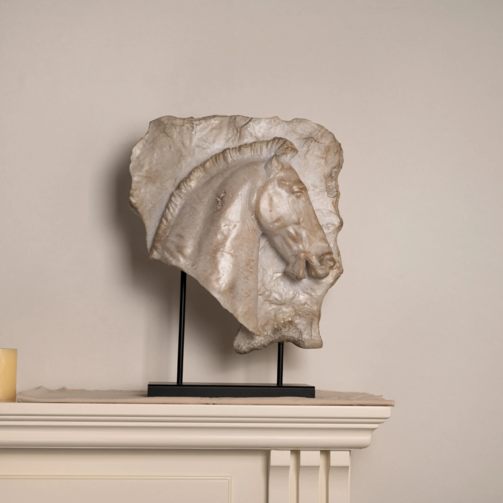 Horse Head Sculpture Heavyweight Horse Bust with Metal Stand Tabletop Ornament Resin Decor Decorative for Interior Designers