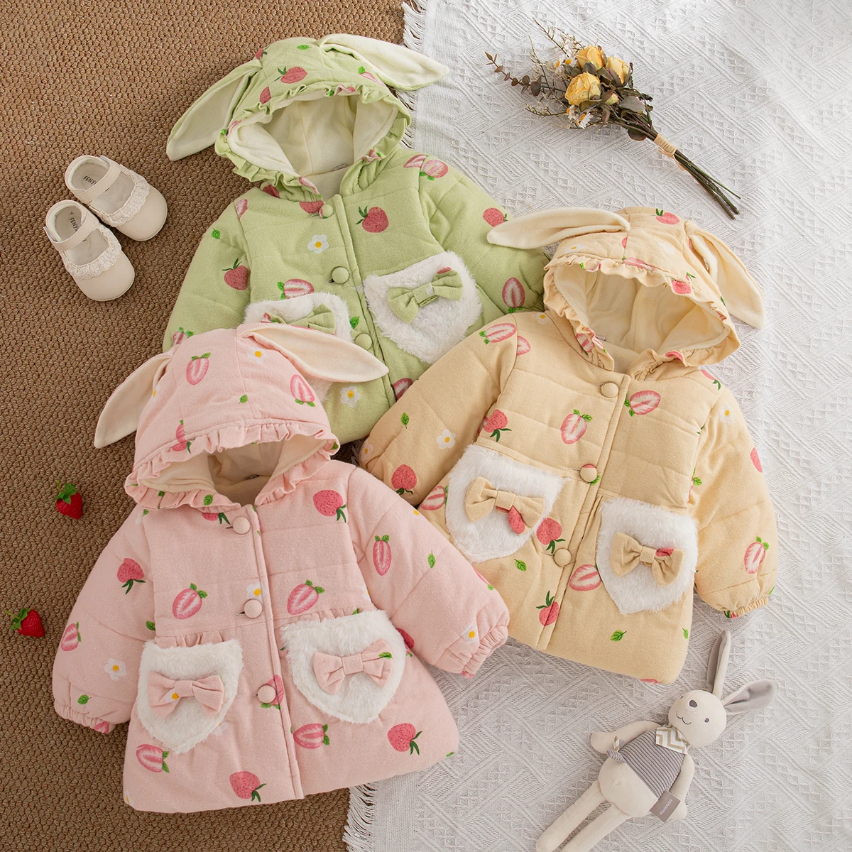 Winter Baby Girl Long Sleeved Thicken Fleece Hooded Tops Korean Style Toddler Lovely Cartoon Keep Warm Strawberry Coat
