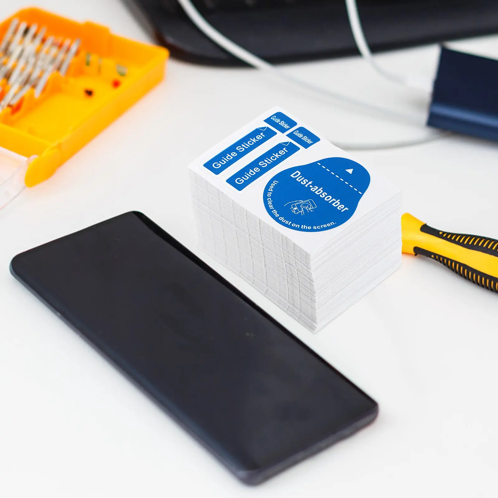 

200Pcs Dedust Sticker for Phone High Grade Screen Cleaning Supplies Remove Fingerprints Oil Stains Dirt on LCD Tablet Camera