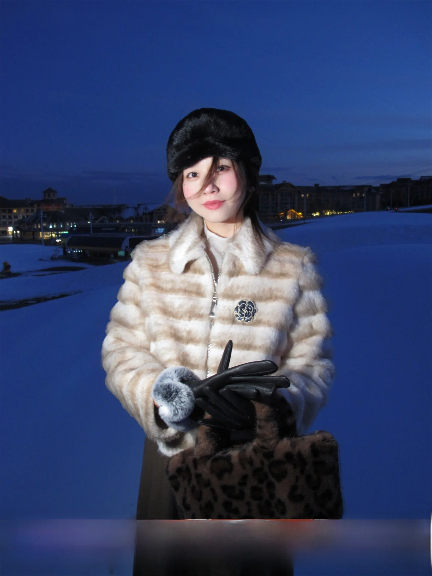 

TheWangs adient Furry Fur Jaet Women's Winter Warmth Inteated Leather Coat Casual Sle Zipper Closure ort Length