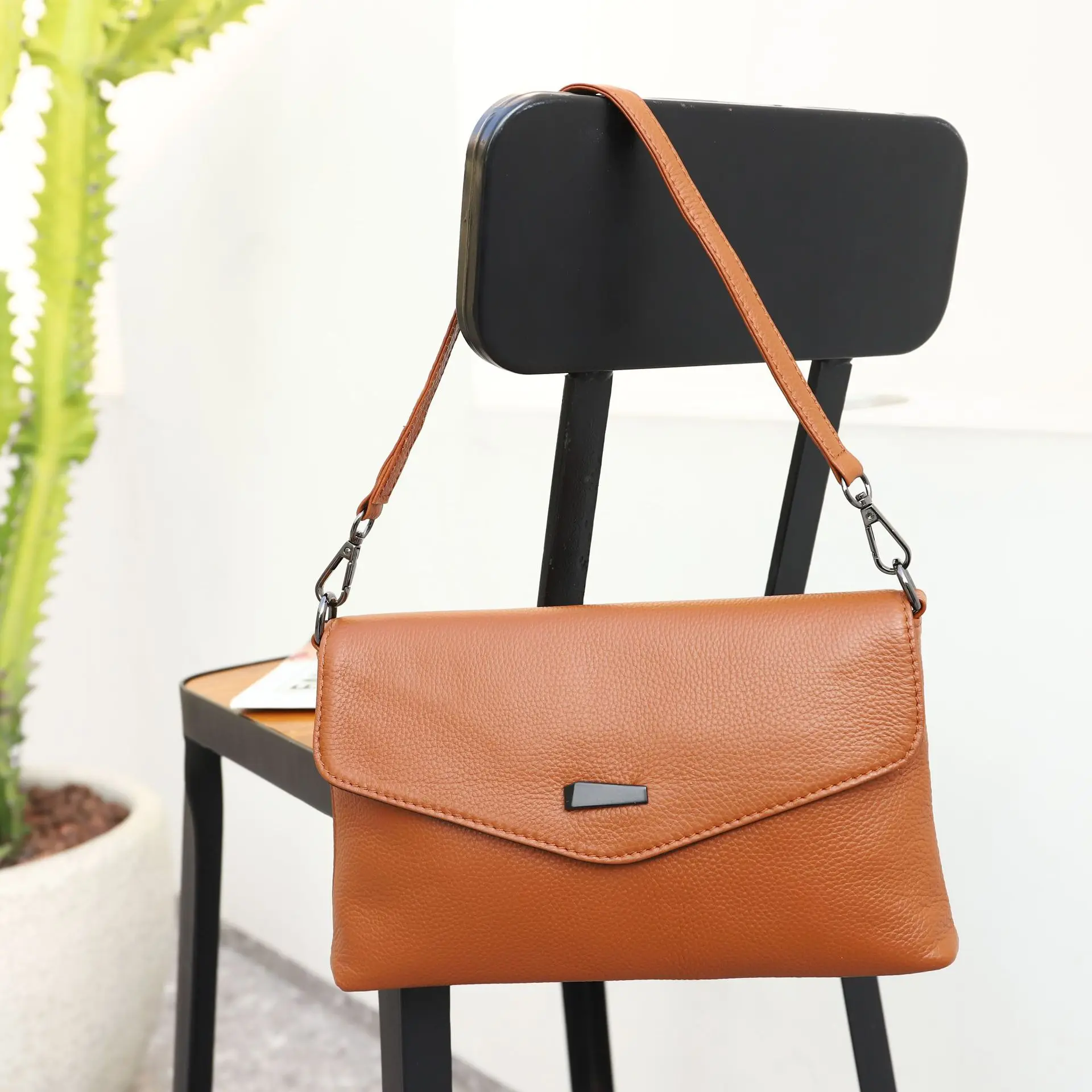 Bolso de cuero suave para mujer, bandolera pequeña que combina con todo, a la moda, novedad de 2023