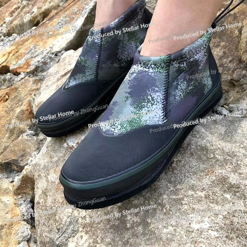 أحذية صيد الصخور للرجال والنساء أحذية صيد احترافية لصيد الأسماك البحرية، مسامير فولاذية غير قابلة للانزلاق، نعل من اللباد