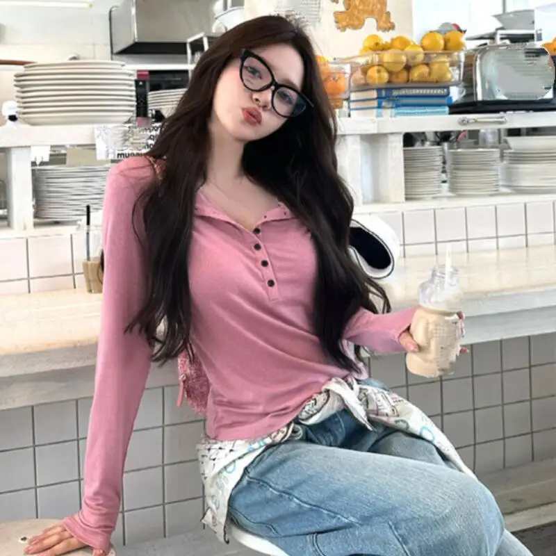 

Милая женская футболка с длинными рукавами и полуоткрытым воротником на осень, облегающий крой, топ в стиле рубашки Генри в качестве внутреннего слоя