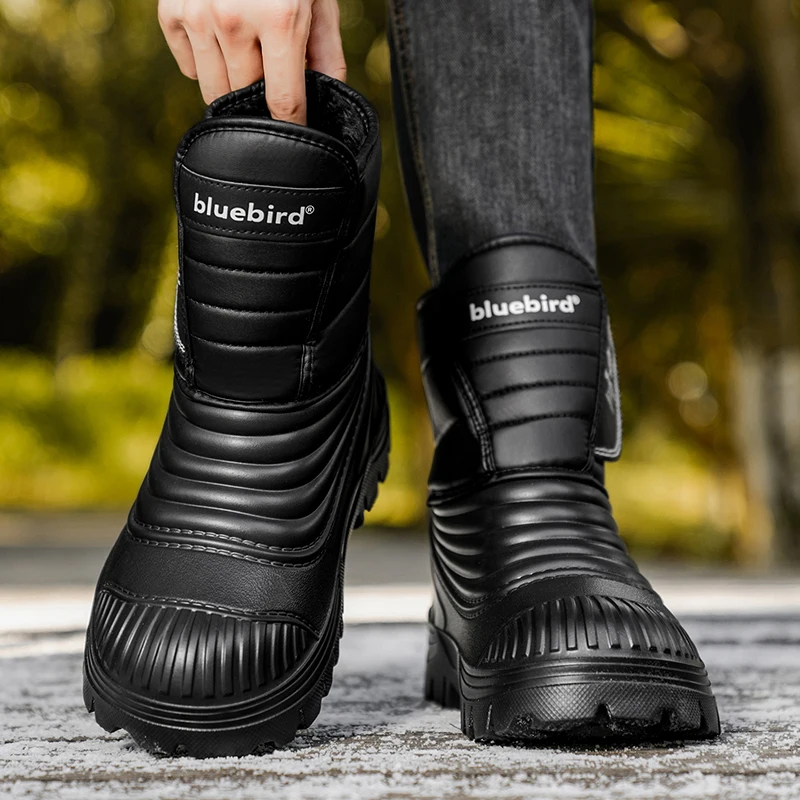 أحذية الثلوج الرجالية الشتوية الدافئة أفخم عارضة الأحذية لينة وحيد المضادة للانزلاق بالإضافة إلى حجم الأحذية في الهواء الطلق أزياء الشباب الراحة أحذية عالية أعلى