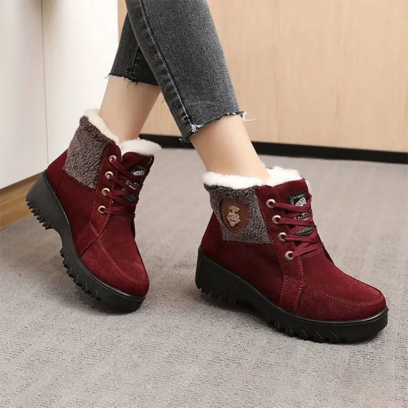 Bottes de neige en velours épais pour femmes, nouveau Style d'hiver, fond épais avec velours 41, grandes chaussures antidérapantes en coton pour personnes âgées d'âge moyen
