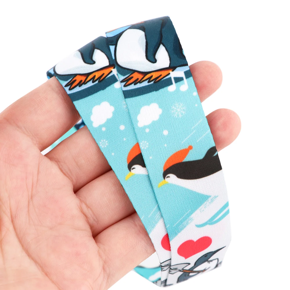 LX768 1PC New Hot Sale Penguin Keychains Accessory Mobile Phone USB ID Badge Holder Keys Strap Tag Neck Lanyard For Girls Cute