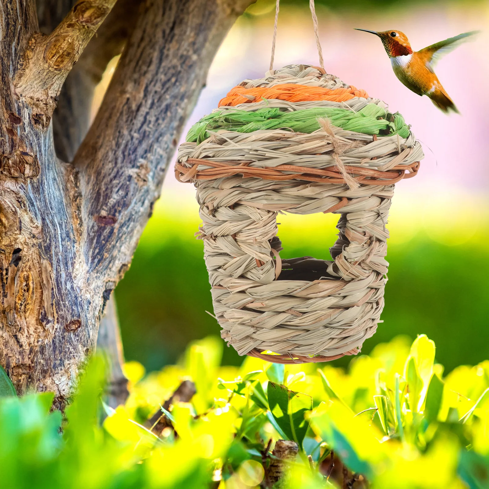 

Natural Grass Hanging House For Outdoor Bird Nesting Feeder Handwoven Hummingbird Roosting Pocket Lifelike Parrot Breeding