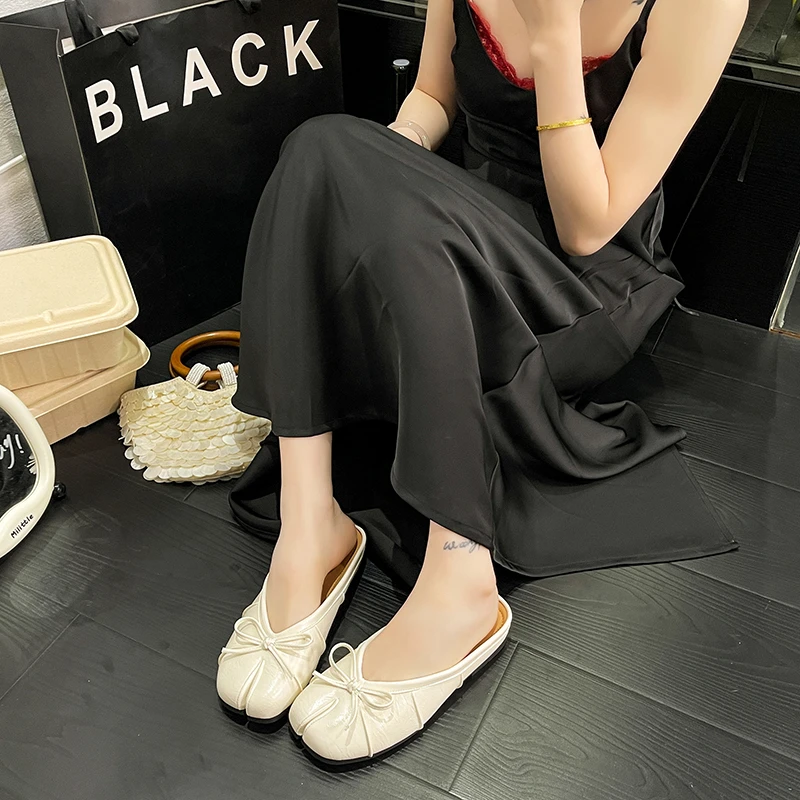 Französische Schleifenknoten-Halbschuhe mit geschlossener Zehenpartie für Damen, Sommer 2026 Neu, passend zu Röcken, Mary Jane Split-Toe Ballerinas