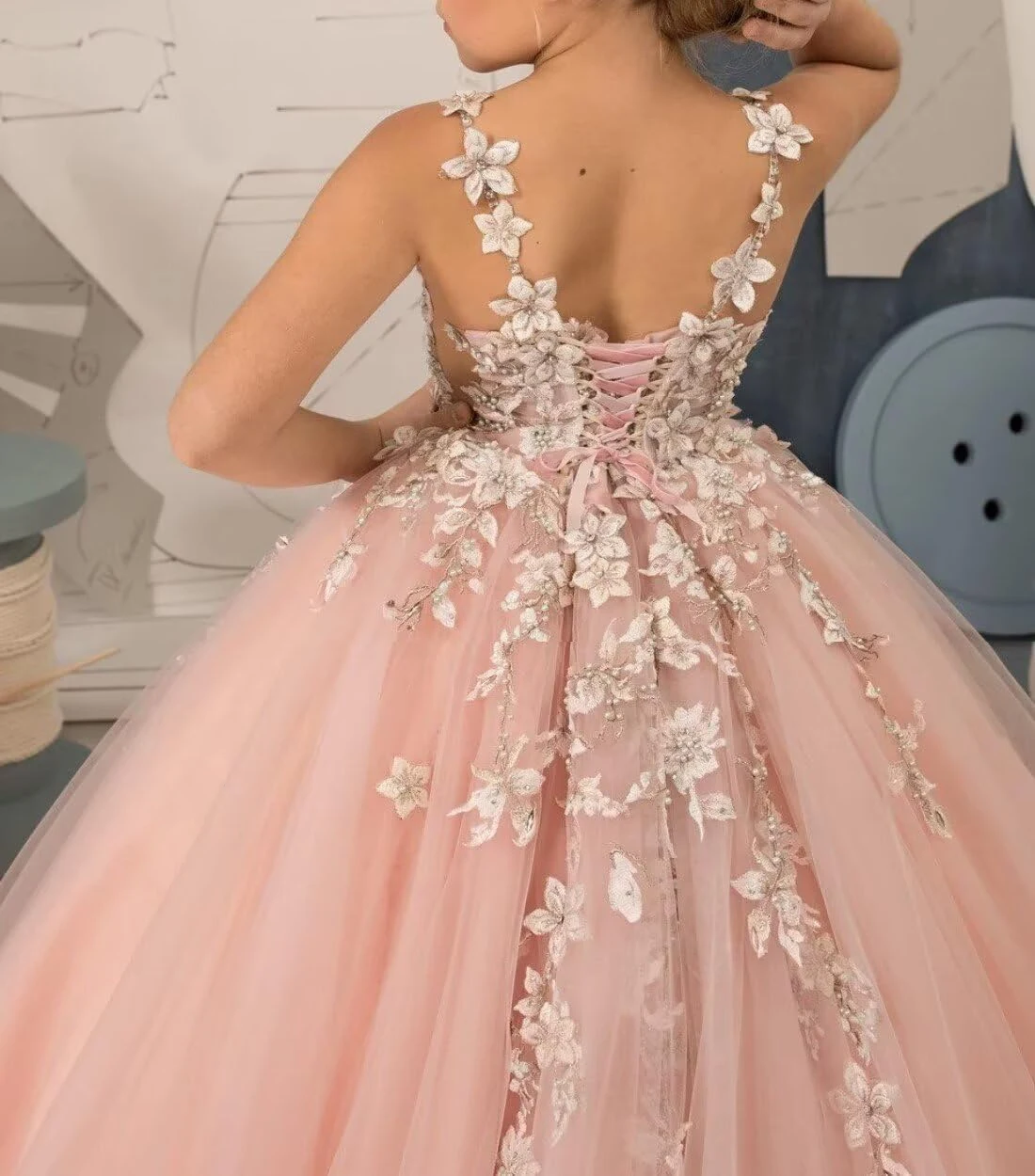 Vestidos elegantes de encaje para niña, vestidos de boda con tirantes para niño pequeño, vestido de desfile sin espalda, vestidos de fiesta de primera comunión de tul con volantes para niño