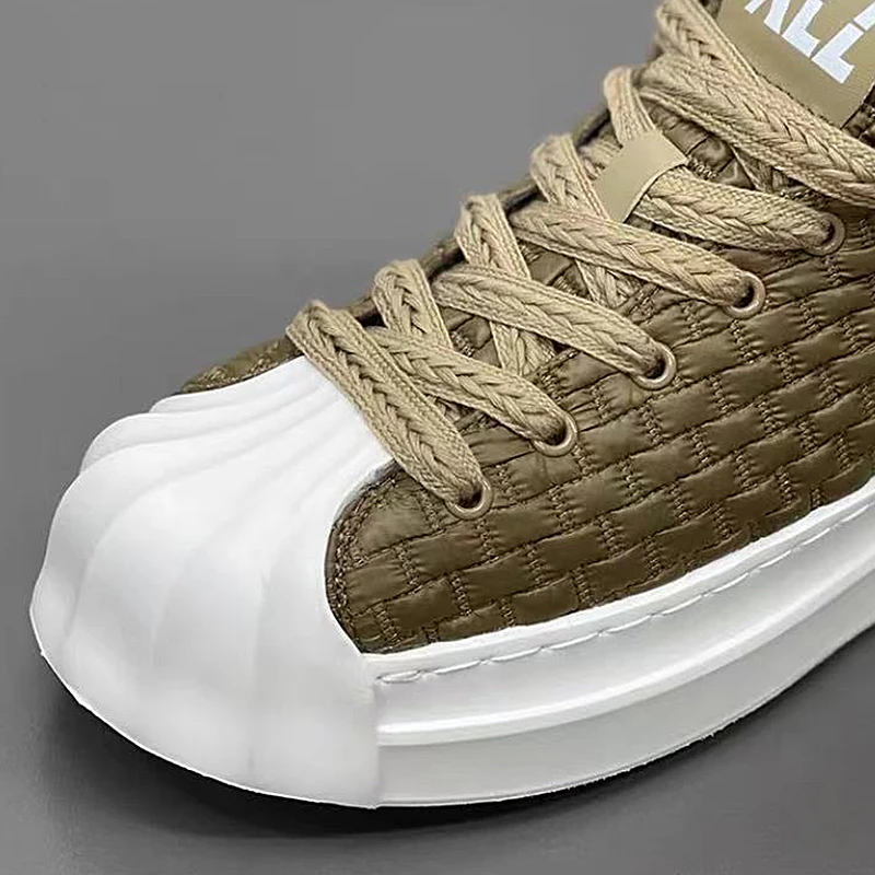 Design Striped Shell Heads Shoes Man Fashion soft lightweight skateboard Sneakers Mens Retro Camel Summer Shoes Trend 2024