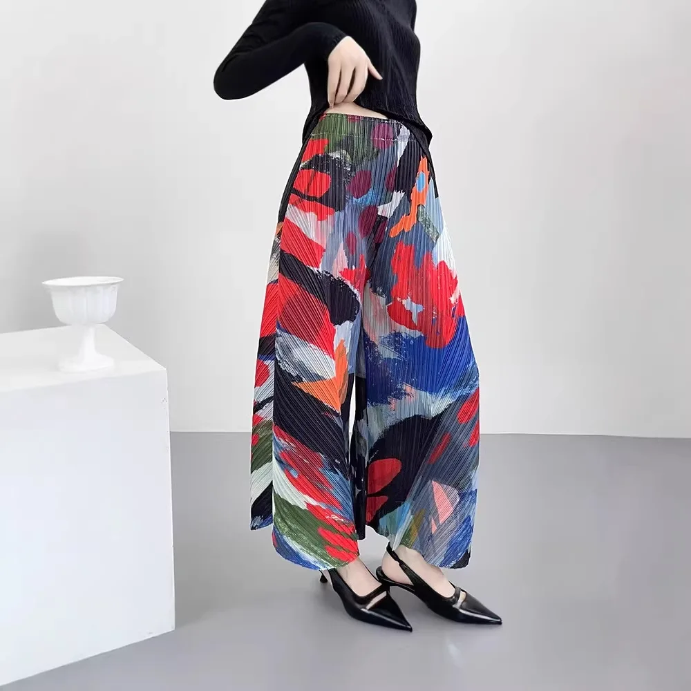 

Широкие брюки в стиле Мияке с граффити-принтом, женские свободные брюки, универсальные повседневные брюки, облегающие брюки с высокой талией, тонкие