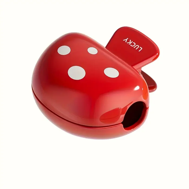 

Футляр для зубной щетки Ravel - компактный, с застежкой, прочный и моющийся, красный. Идеально подходит для дома, путешествий и использования на открытом воздухе.