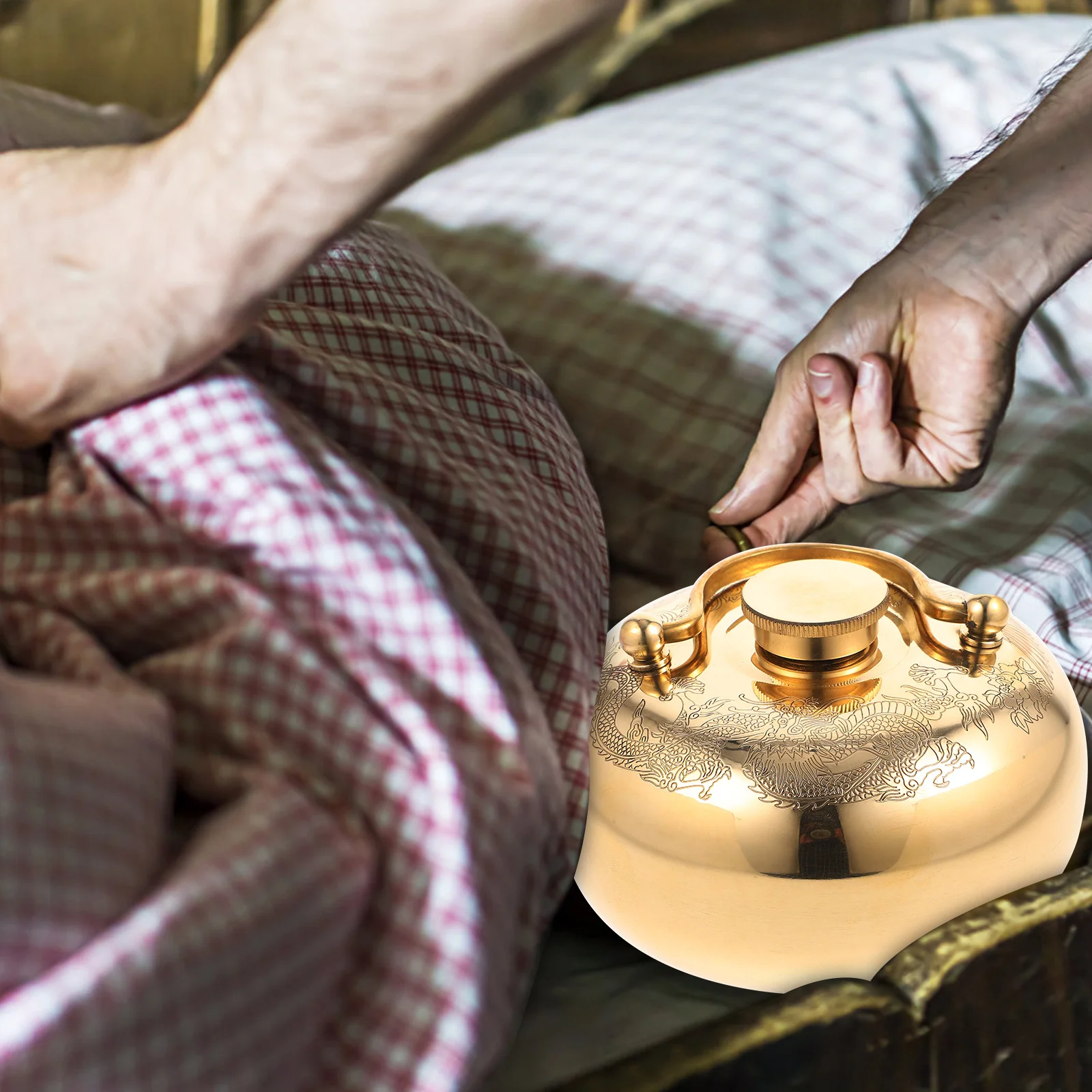 

Copper Hot Bottle Portable Hand Warmer For Winter Reusable Metal Heat Copper Hot Water Bottle Bag Office Home Outdoor Use