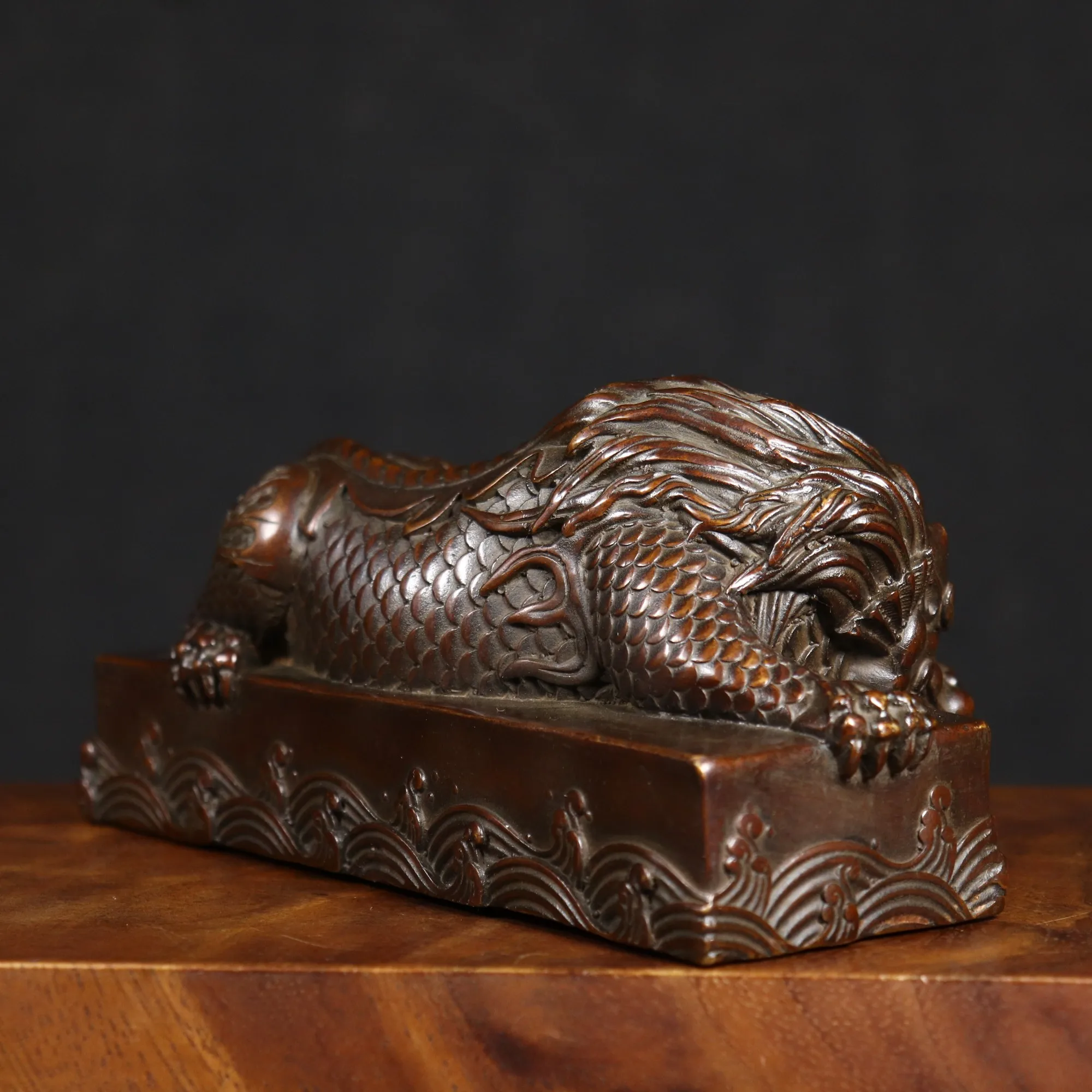 Antique copper water repellent deity beast auspicious beast statue home Feng Shui auspicious decoration vintage handicraft view 4