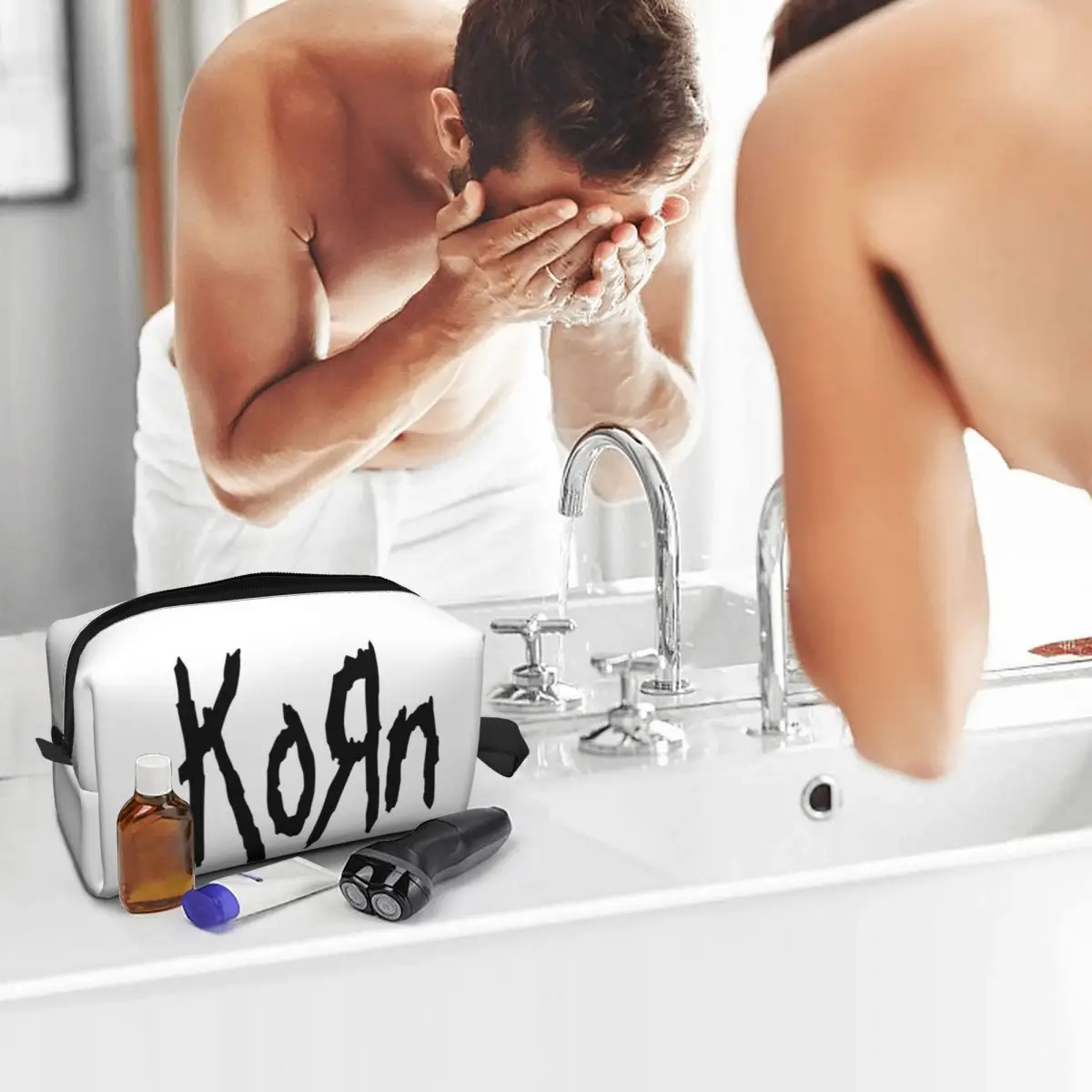 Korn Band Rock Metal Music Makeup Bag Cosmetic Organizer Storage Dopp Kit Toiletry Cosmetic Bag for Women Beauty Travel