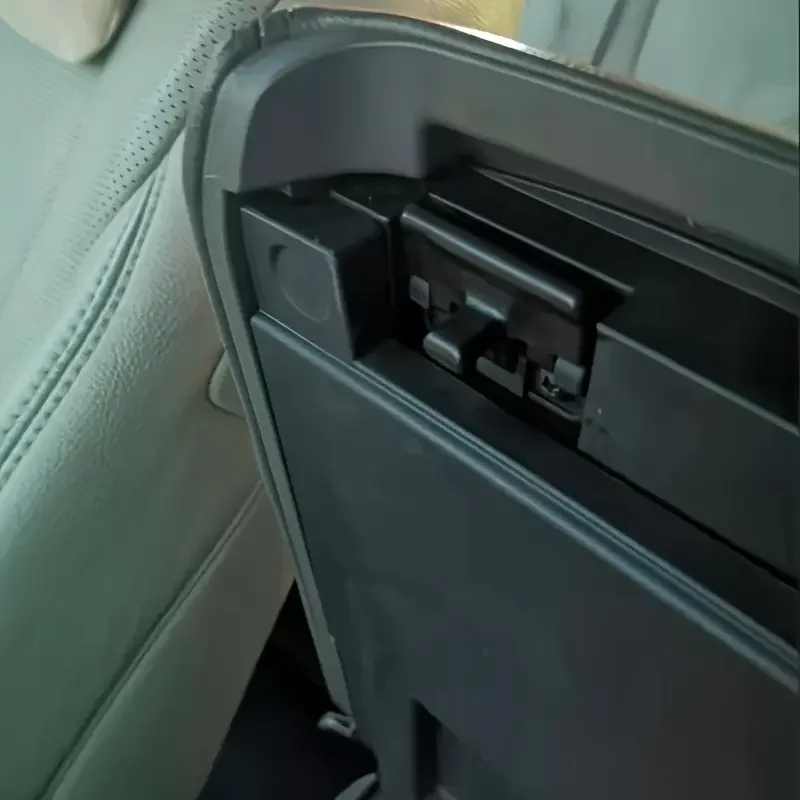 Versatile Car Center Console Armrest Cover Lock Latch Lid For Toyota Camry Highlander Rav4 Corolla Oris Blade Cardina Lexus