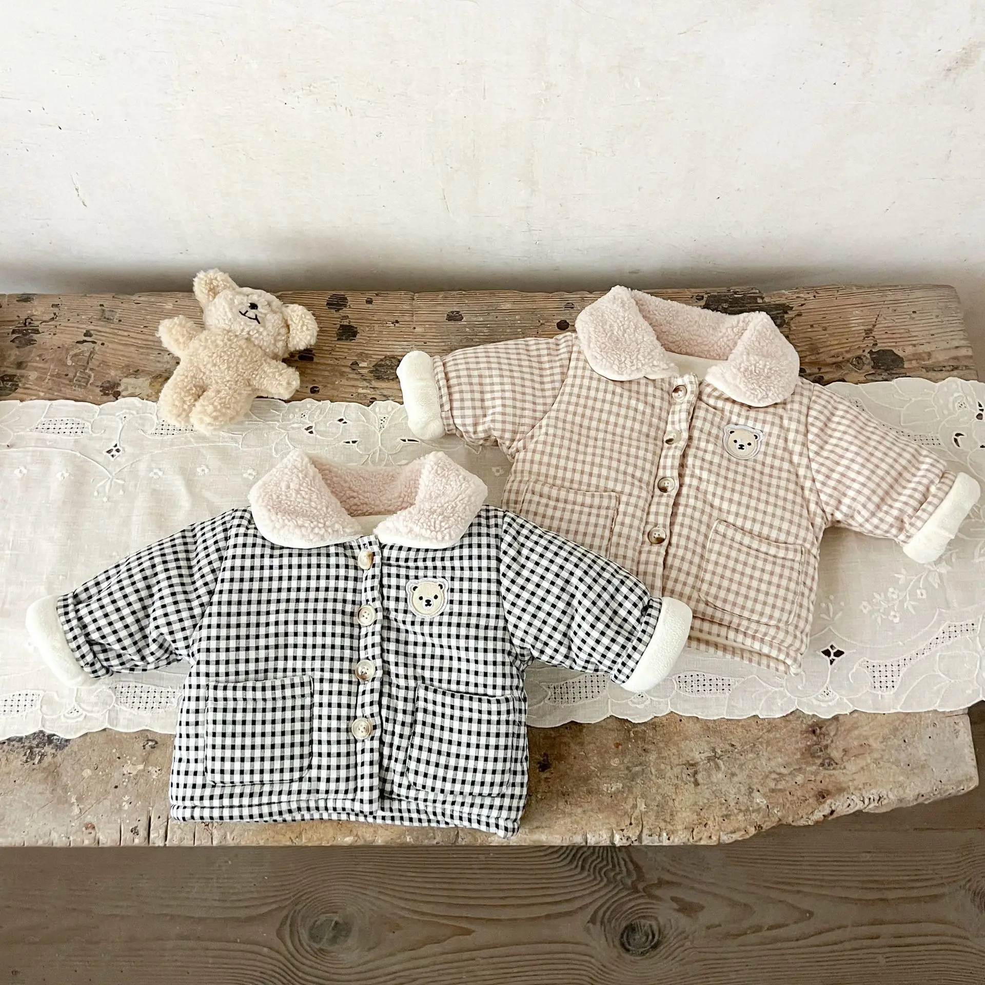 Ins Korean Version of Checkered Lapel Embroidered Cotton Coat for Boys and Girls, Winter Baby Warm and Plush Cotton Coat