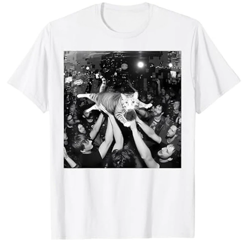 HOT SALE Funny Rock Show Cat Meme Cute Tabby Kitten Crowd Surfing T-shirt Humorous Kitty Star Y2k Street Wear Rap Hip Hop Tee