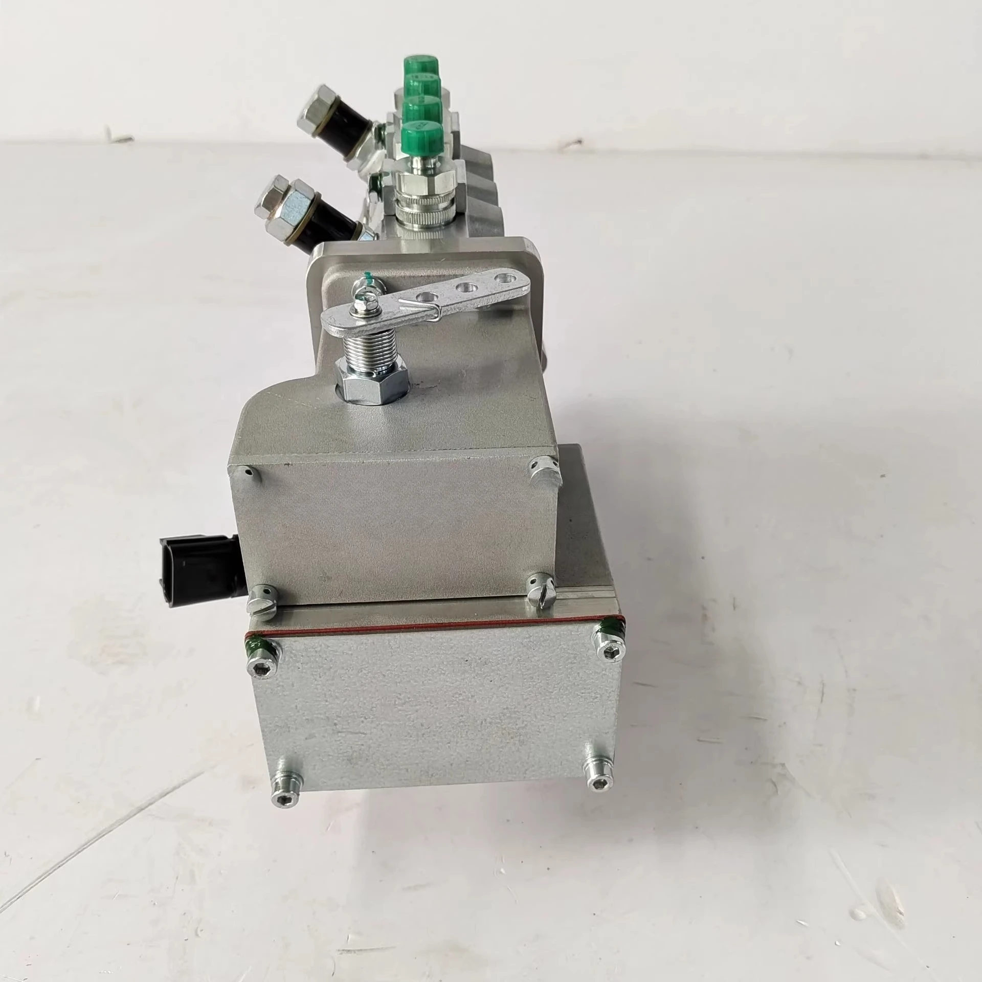 

5290006 Suitable for Dongfeng 4BT3.9 engines, construction machinery, high pressure oil pumps