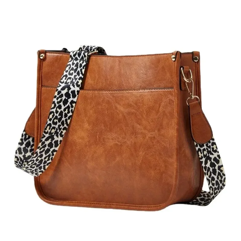 

Women's shoulder bag Bucket Bag Fashion large capacity leopard print wide shoulder strap Crossbody Tote bag