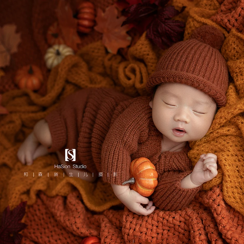 Newborn Photography Outfit Knitted Jumpsuit Fur Ball Hat Set Studio Photo Simulation Pumpkins Maple Leaf Decorative Accessories