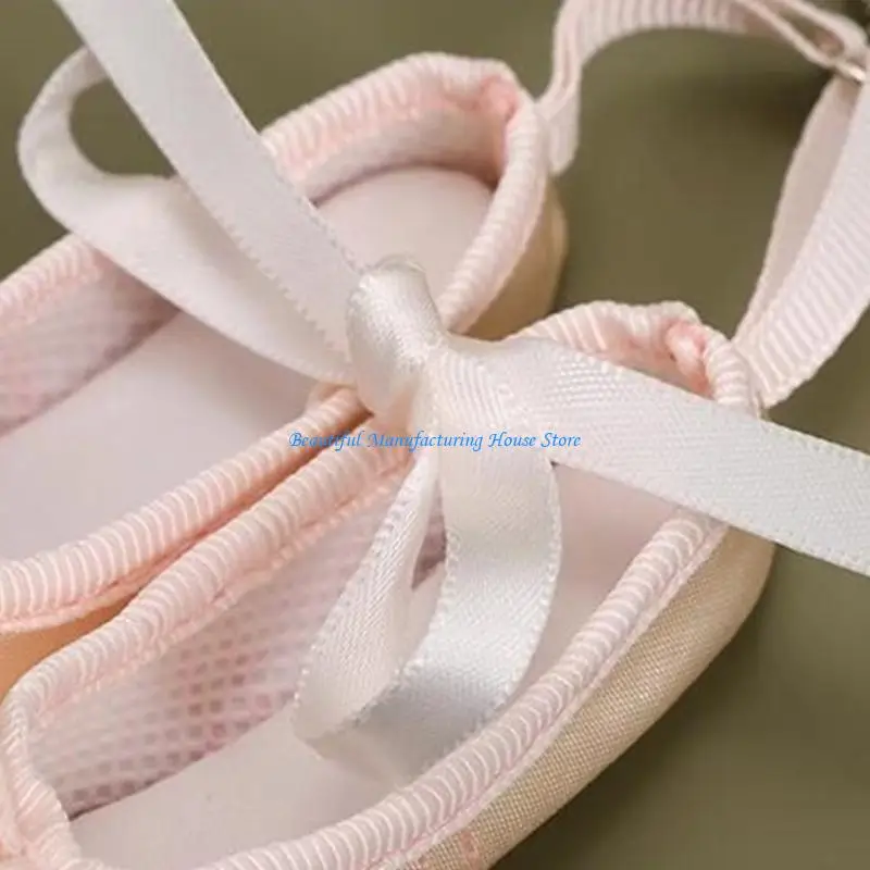 

E56A Sweet Ballet Shoes Charm Keychains Women Car Keyring Ornament Key Holder