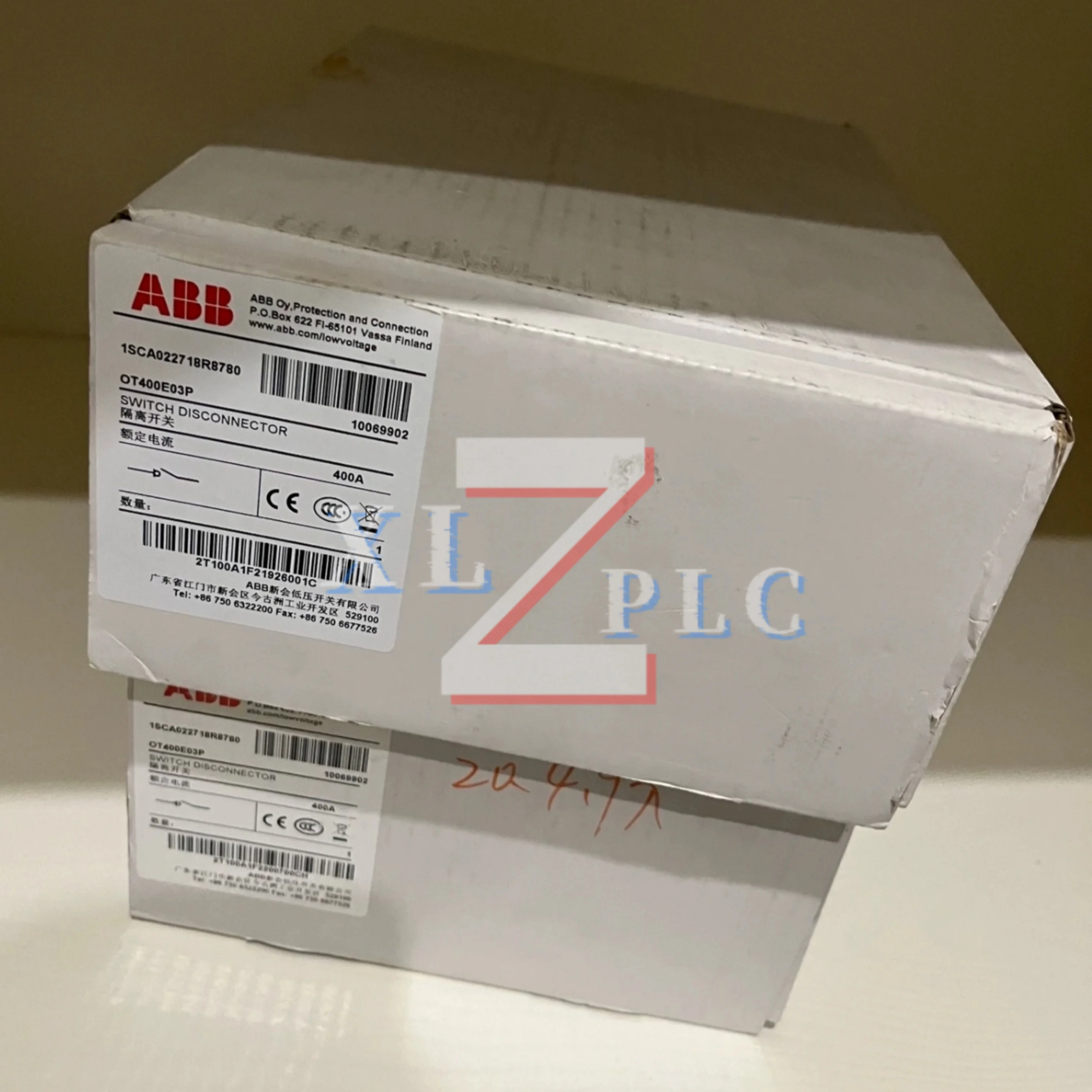 

OT400E03P 1SCA022718R8780 OT400E12P 1SCA022727R5750 Новый оригинальный разъединительный выключатель