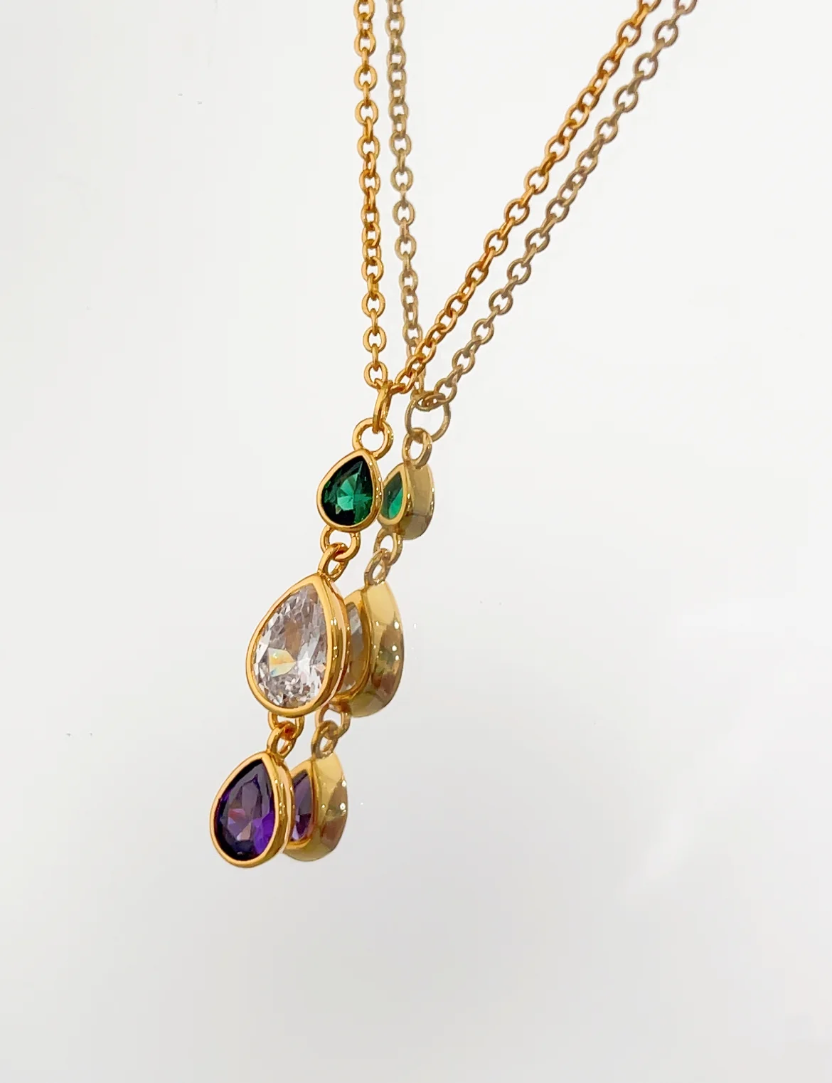 

Cross-border European & American Teardrop Zircon Necklace Niche Fashion, Elegant and Sophisticated Versatile Commuter Jewelry