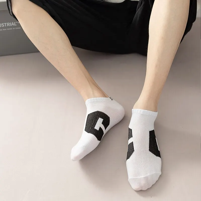 5 Pairs Summer Thin Men Sports Breathable and Comfortable Letter Boat Socks Ins Fashion Sweat-absorbing Short Socks