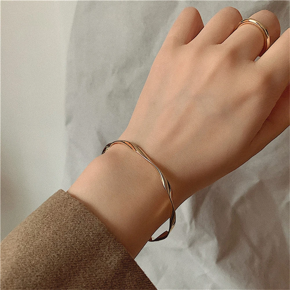 Retro Cuff Bracelet Blank Mobius Opening Bangles For Women Minimalism Twisted Wrist Jewelry Accessories Wife Mom Birthday Gifts