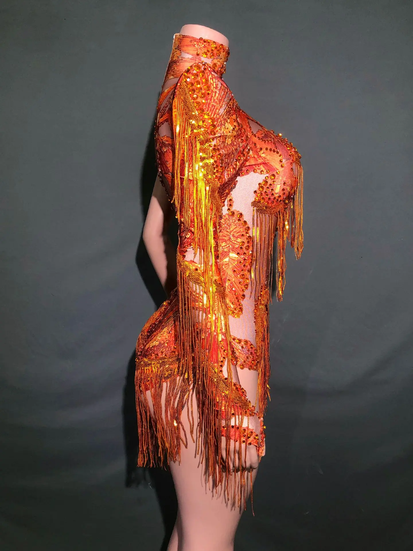 

Сценический костюм для танцев: синий блестящий боди с бахромой на одно плечо, облегающий, для певиц и танцовщиц