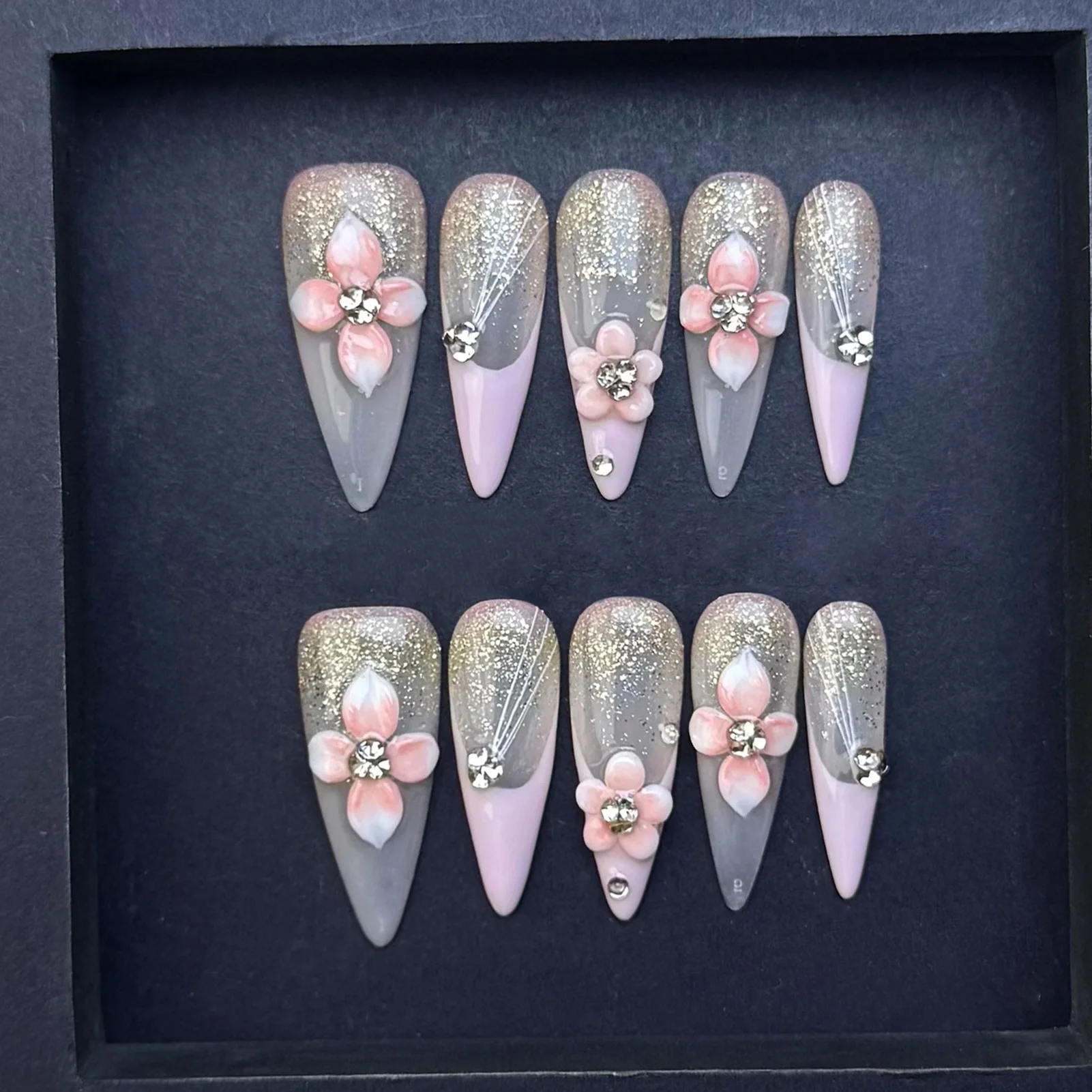 10Pcs French Almond Press On Nails 3D Floral Resin Fake Nails Glossy Reusable False Nails For Party Dating Shopping DIY