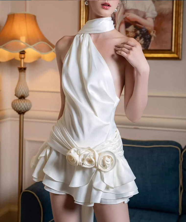 French-style pleated satin rose fitted halter neck dress for women, winter white ribbon elegant backless princess dress