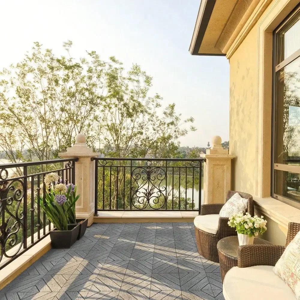 Azulejos de cubierta entrelazados de plástico, paquete de 27, suelo exterior impermeable de 12 "x 12"