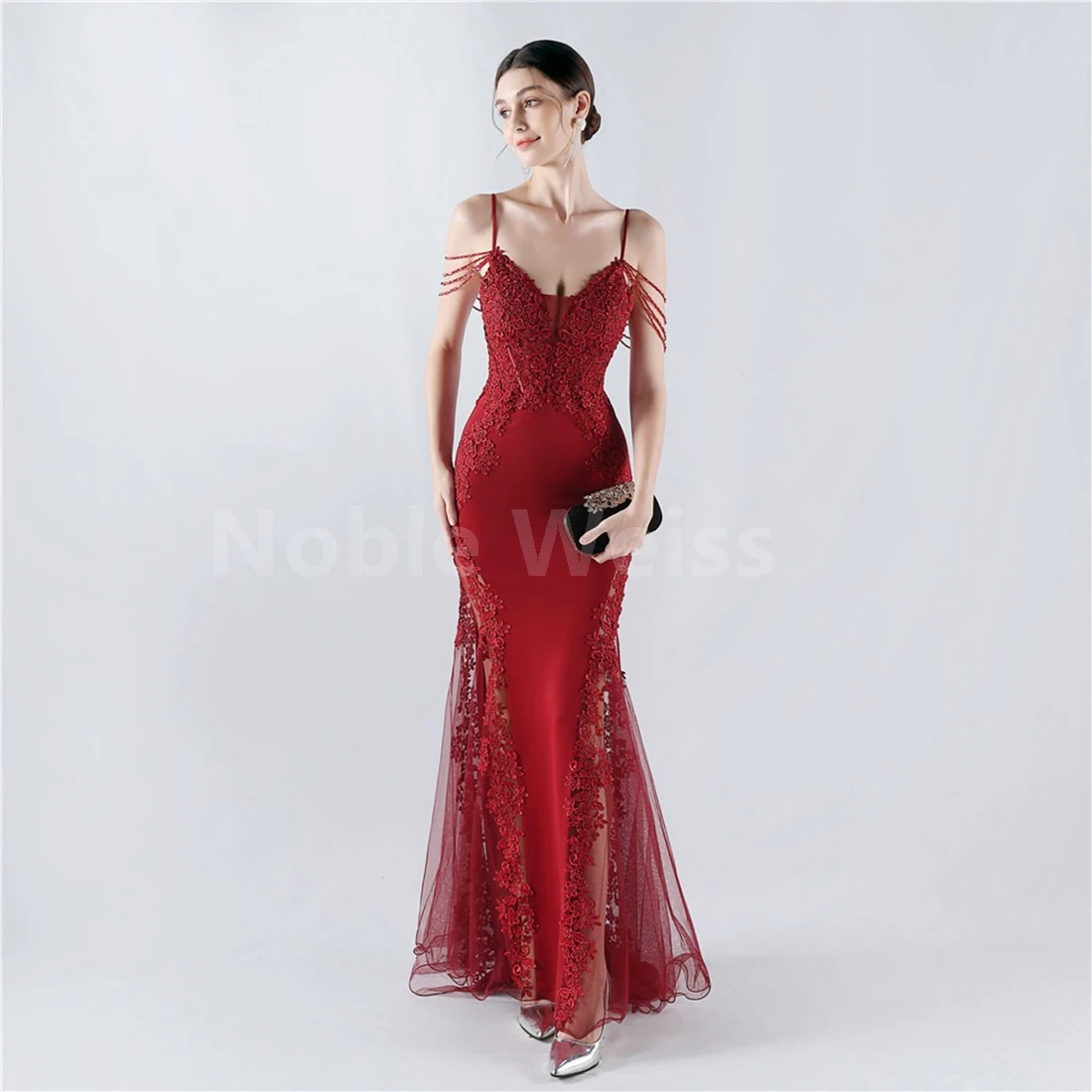 

Elegant V-Neck Prom Dress with Floor-Length Hem and Stunning Appliques