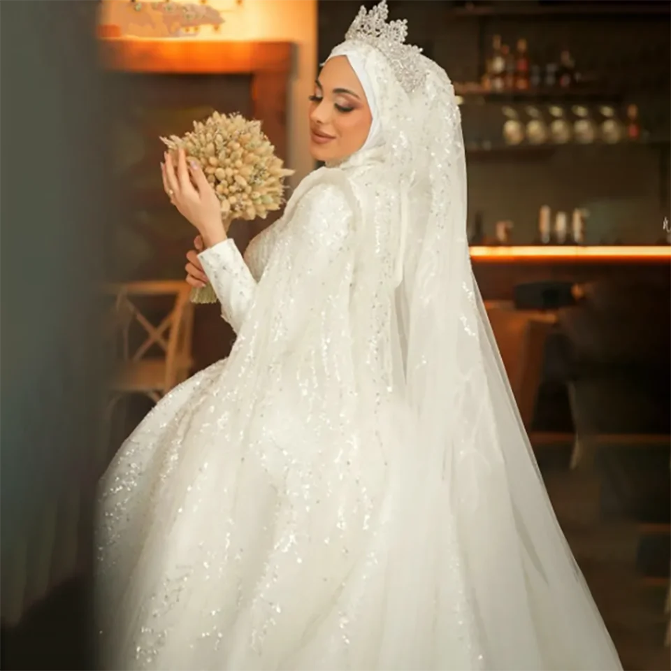 Robe de mariée en dentelle à col haut pour femmes musulmanes, robe de Rhélégante personnalisée, 2025 boutons, robe de patients en tulle