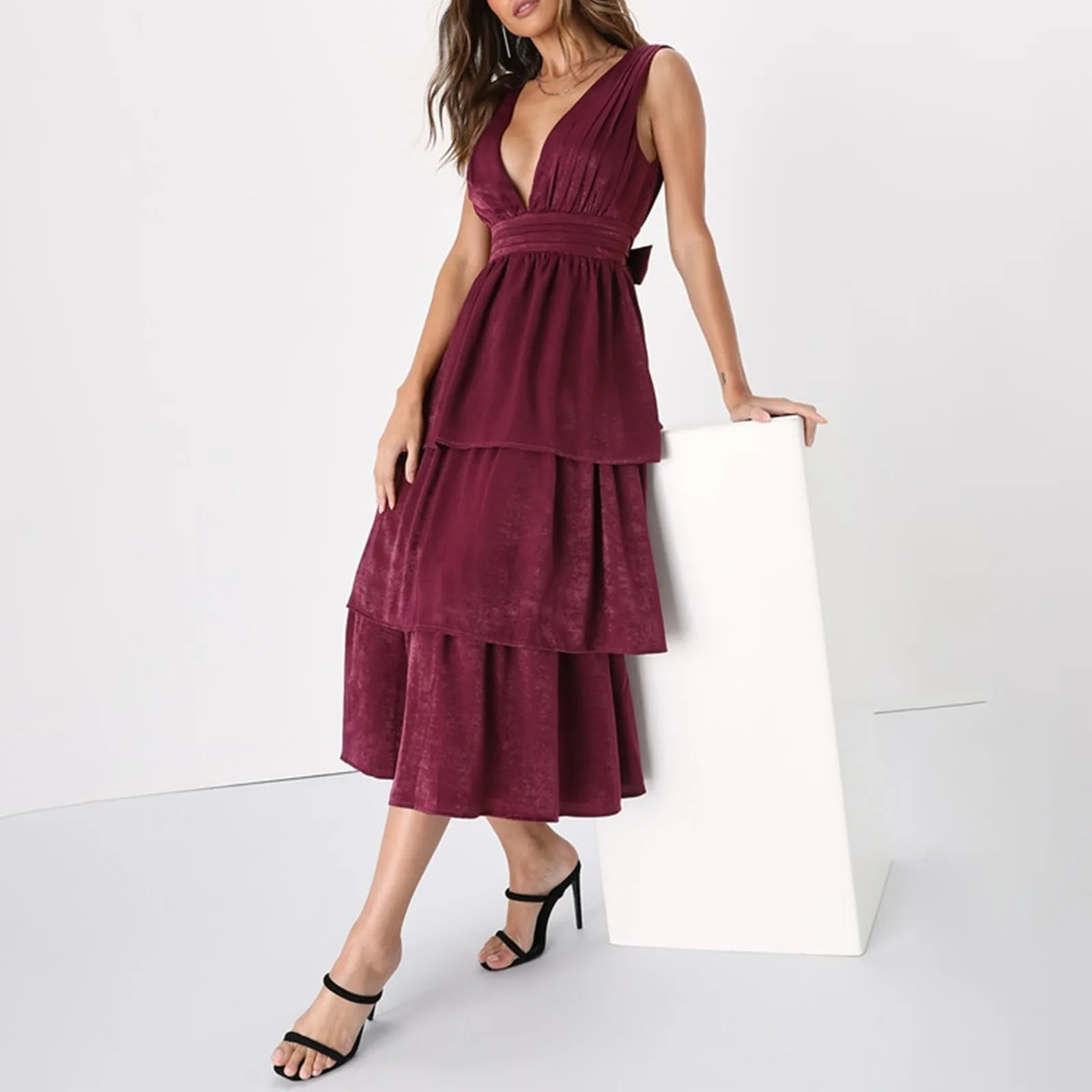 Elegante Vestido Midi Cetim Feminino, Monocromático, Sem Mangas, Decote V, Ruffle em Camadas, Festa Noturna, Coquetel Clube