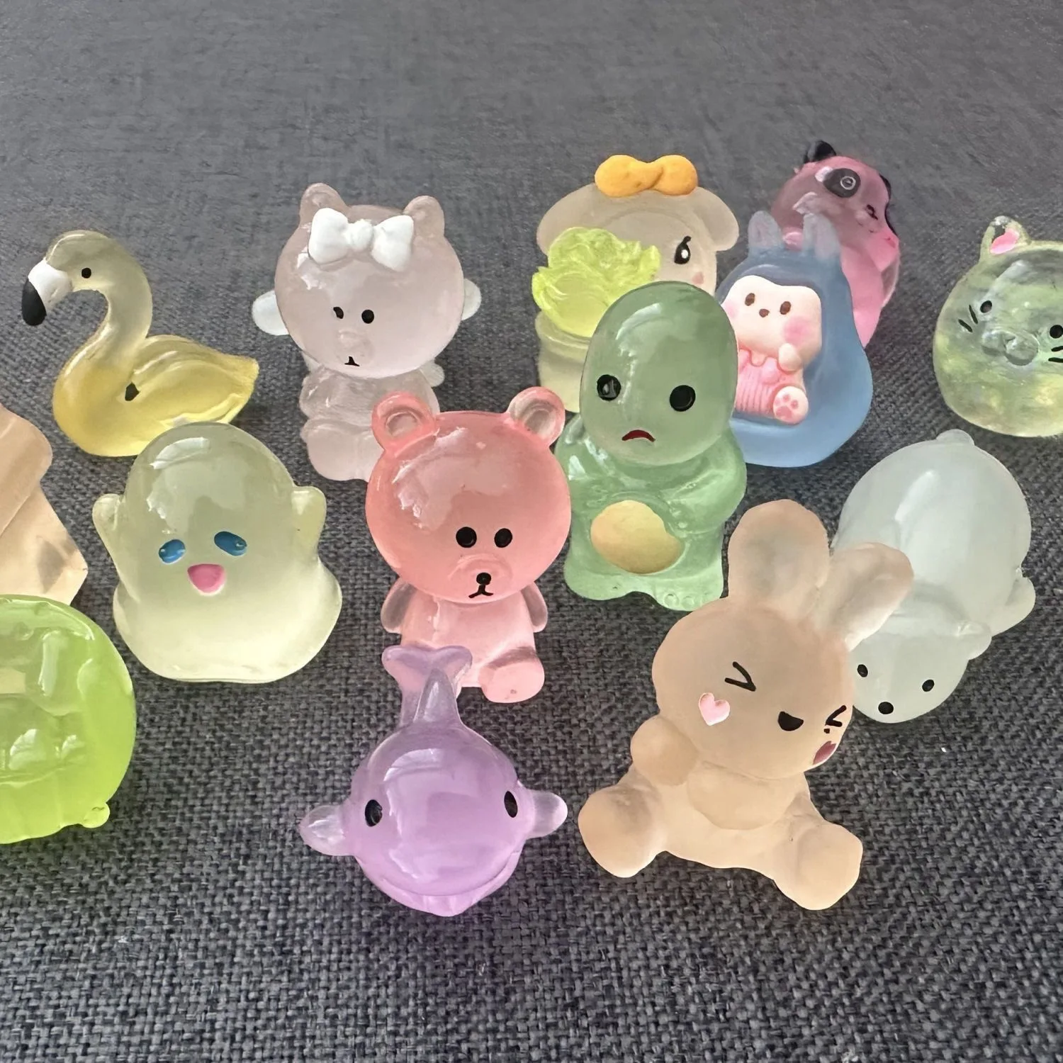 50pcs Night Light Blind Bag Animal Toy Mini Cute Stereoscopic Model Luminous Simulation Cartoon Random Independent Packaging