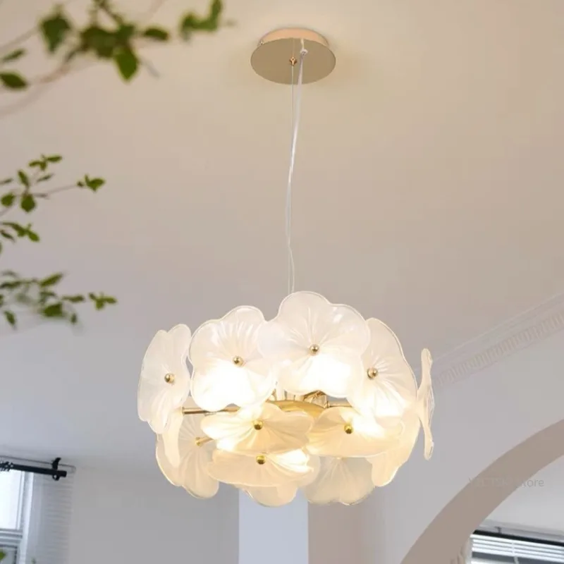 

Light luxury restaurant glass small fresh flower pendant light French romantic bedroom master light