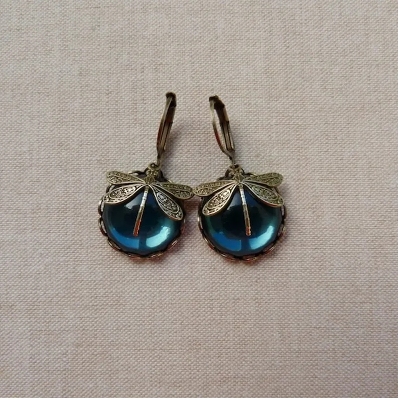 Vintage Bronze Dragonfly Earrings Fashion Gold Color Carving Pattern Inlaid Moonstone Drop Earrings for Custom Jewelry