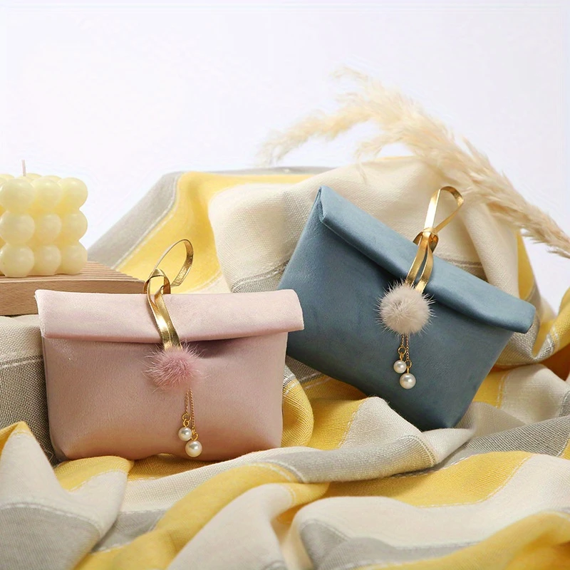Leather Bags, Hand-Held Wedding Favor Bags, Wedding Bags, Perfect for Storing Jewelry, Gift Packaging and Storage, Ideal for Weddings, Mini Packaging Bags, Small Gift Bags, Wedding Souvenirs, Party Decorations, Guest Wedding Memory Bags, Mini Bags with Tape, Party Decorations