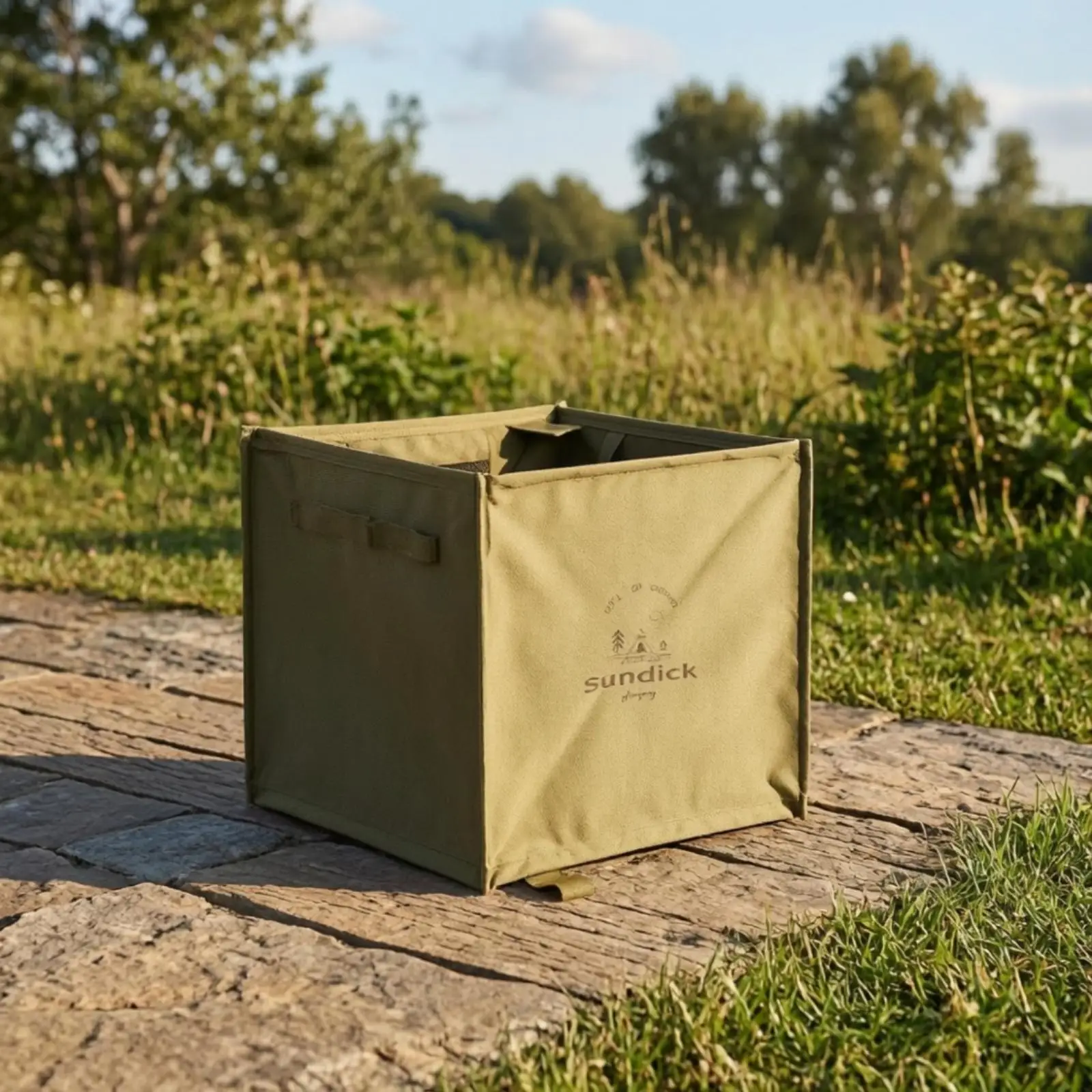 Portable Camping Garbage Can Collapsible Foldable Trash Bin Lightweight Outdoor