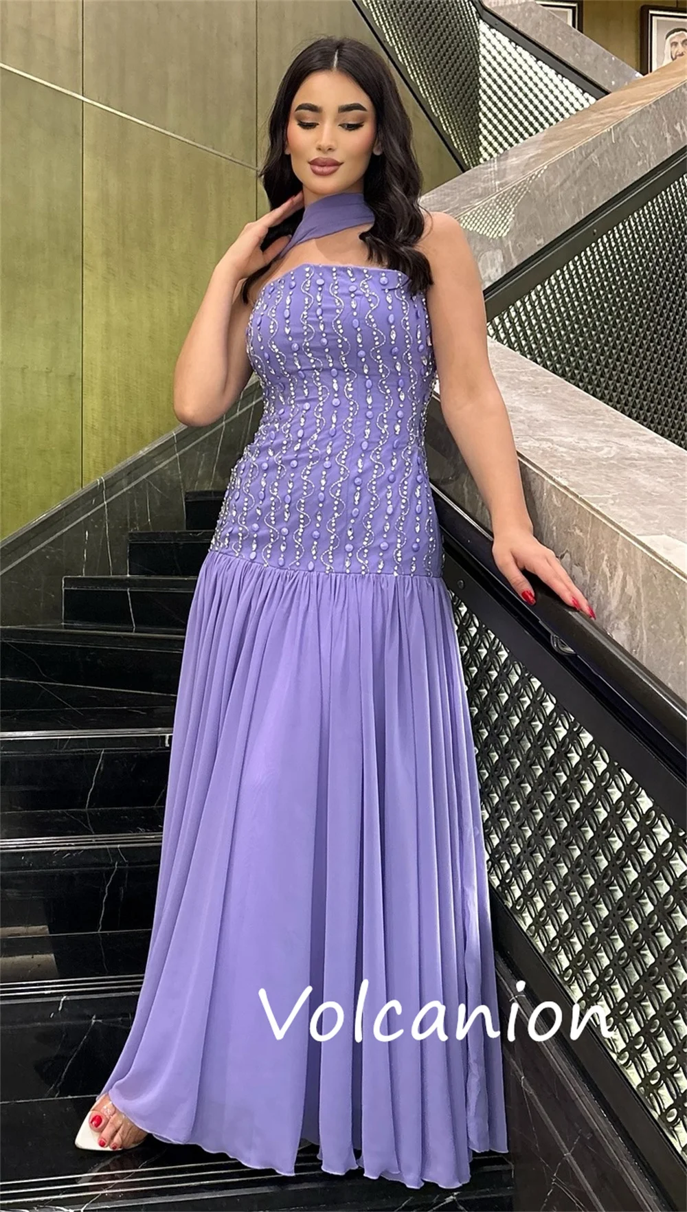 カスタマイズされたクラシックシフォンスパンコールプリーツAラインストラップレスロングドレスオーダーメイド機会モダンスタイルセクシー